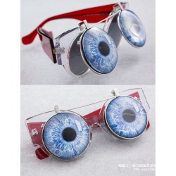 randomitemdrop:tapireye-deactivated20220708:Percy Lau Flip-Up Lens Eyeball Glasses.Item: