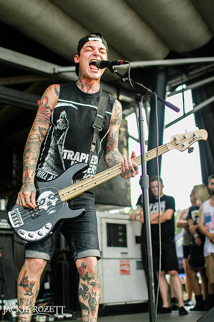 dont-bring-me-the-horizon:  Ahren Stringer - The Amity Affliction 