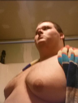 dustie321:  devotedforhim:Love this big chub.