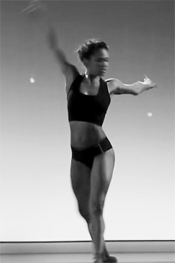 athleticsistas: the-untalented-teenager: i just love buff girls so much 