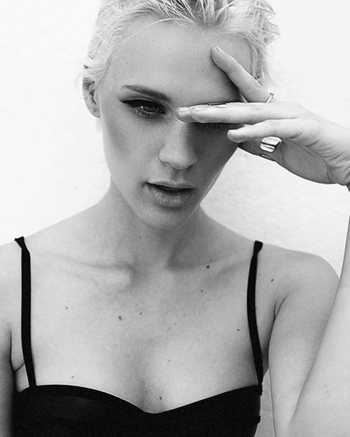 Via** blackandwhiteisworththefight  