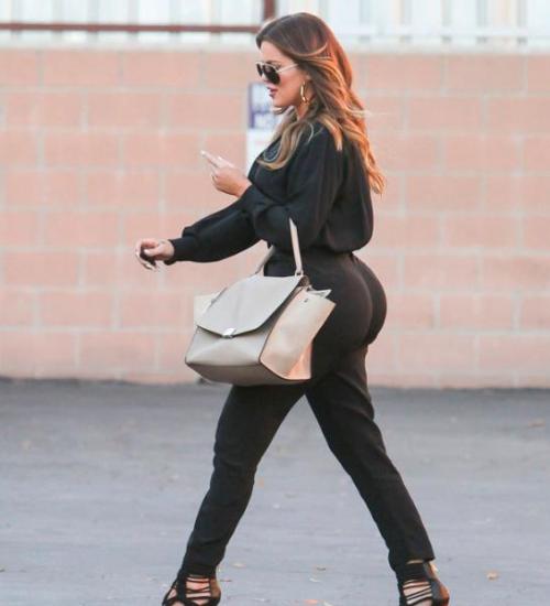 khloekardashian