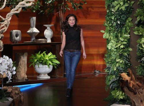 Maura on The Ellen Show just now! #TheEllenShow #EllenDegeneres #MauraTierney #TheAffair Maura dance