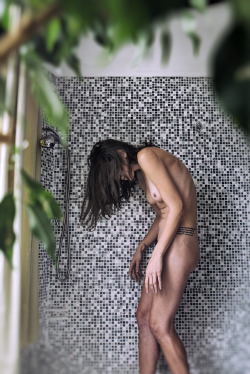 stef-des:  @jacsfishburne Shower of the Opium