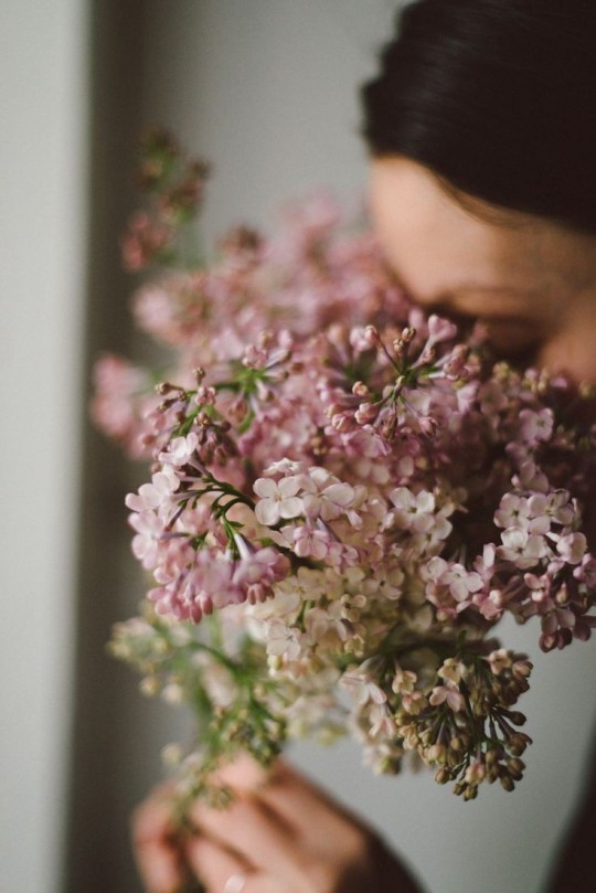 madnessofmoon:Attualmente non mi conosco. - Alda Merini ✨🌙