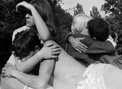 last-picture-show:  Leonard Freed, Youths in a Park, Westberlin, 1965