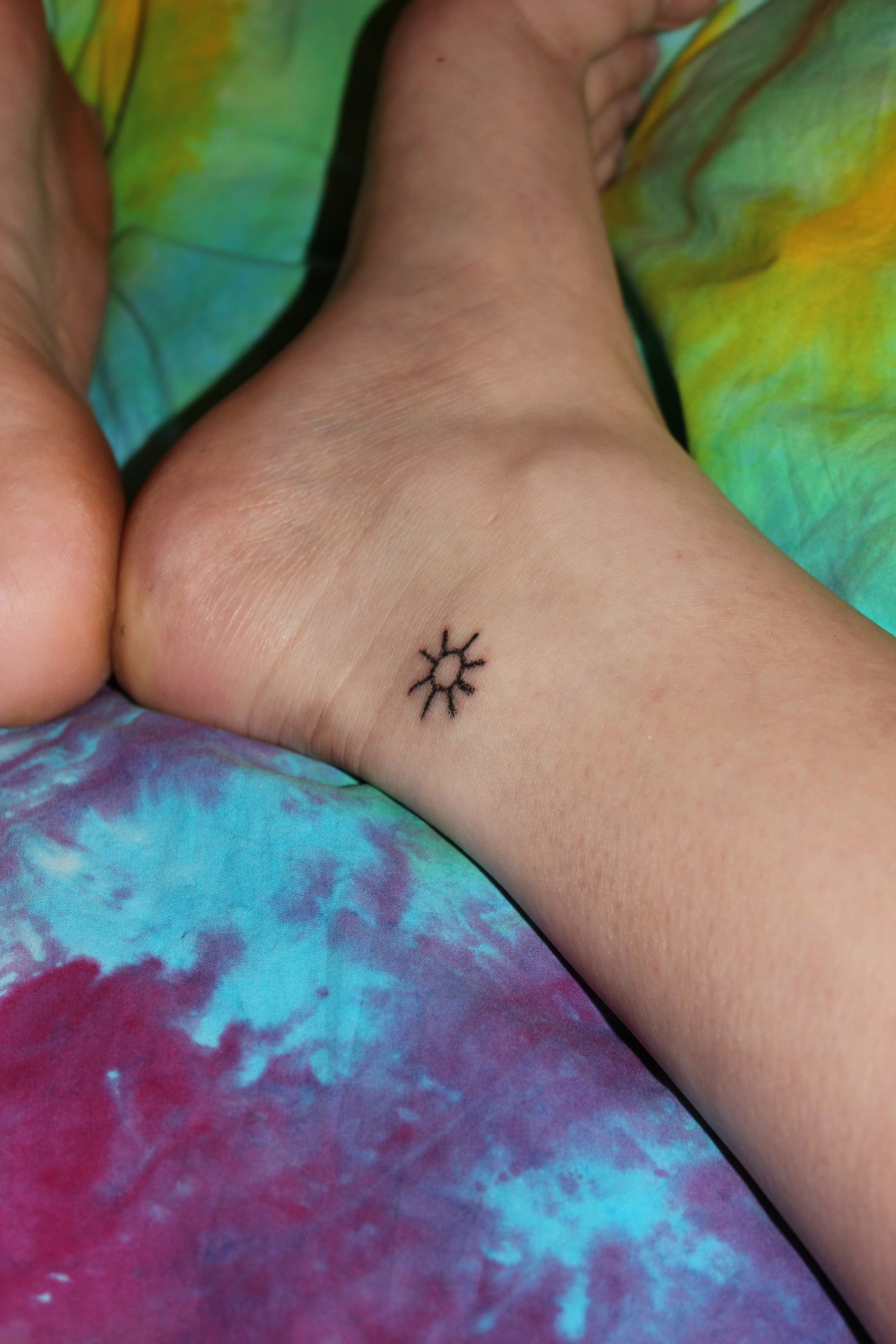 How to Give Yourself That Stick and Poke Tattoo Youve Been Thinking About