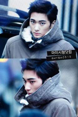 his-torybegins:  140110 Outside Music Bankcr: