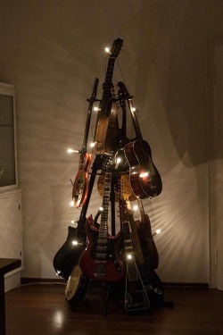 mrs-this-and-that:  The Christmas Tree I want