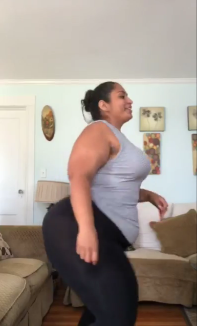 theillill: legendarycurves: If it reaches 1000 likes this image, upload the video of it dancing Ther