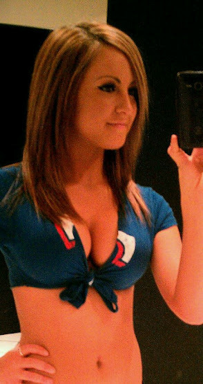 monstercock-vs-tightpussy:  assmonster1979:hotgirlpictures:Followhotgirlpicturesfor moreWhen you need it hard and fast!!