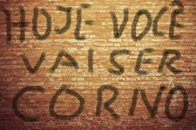 Era só o que faltava o bairro todo saber, né maridão?