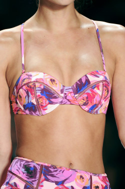 mulberry-cookies:  Nanette Lepore S/S 2011