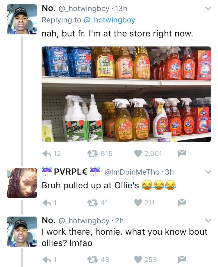 thesnobbyartsyblog:  Her shit mad clean though   😂😂😂😂