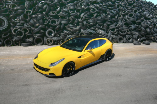 Ferrari FF by Novitec Rosso
Το αυτοκίνητο που κατά τη γνώμη μου έφερε πίσω την μόδα για το Shooting Break.