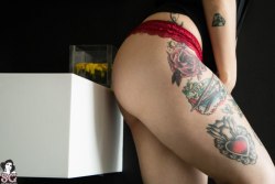 sglovexxx:  Fridah Suicide