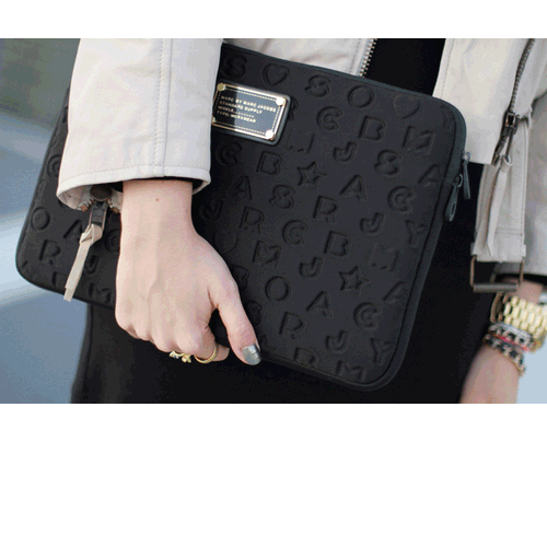 High Heels Blog wantering-blog: Stylish Laptop Bags They exist! Have you ever… via Tumblr