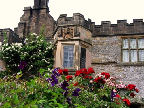 medieval-woman:Haddon Hall in Derbyshire by JR P  