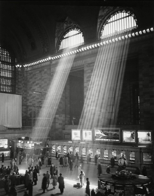  Brassaï. Grand Central Station, New York City, 1957.