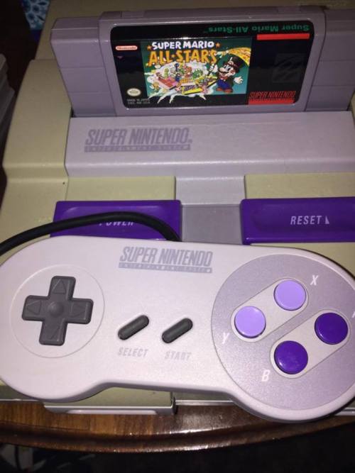 theomeganerd:  A friend of mine dug out some old video games and I snapped a few photos. I’ve not held a Game Boy since I was a kid. So much nostalgia. I was in shock that she still had some of the original boxes. Album also available on Imgur
