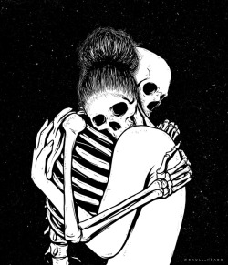 skull-heads:    Holding tight, and yet still