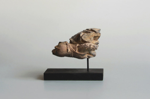 ガンダーラ石彫馬　　　２〜３世紀