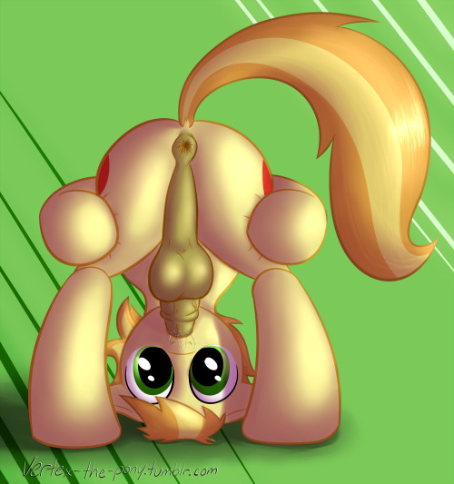 rawrcharlierawr:  vertex-the-pony:  vertex-the-pony:  Braebutt~ I figured I’d draw Braeburn since I haven’t before. Looks like he’s having a bit of fun. Full size here: http://derpibooru.org/331826  Reblogging for the day crowd.  OOH  @//w//@