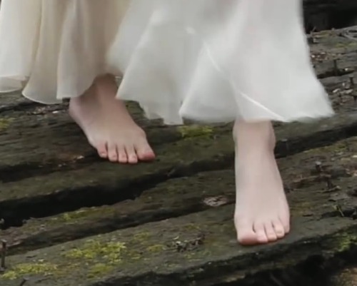 Porn photo celebfeet69:  Taylor Swift’s feet