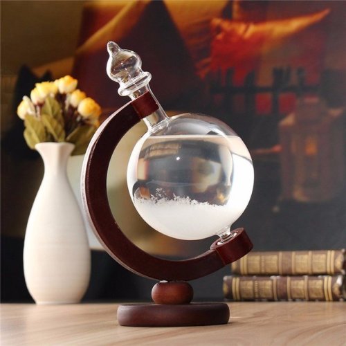 lilithwindseeker05: Weather Forecast Crystal Storm Glass  When it’s sunny,the filler will sink to the bottom and the liquid will become clear.When it’s warming, the liquid in the bottle will filoat up and layered.When it’s cloudy, the liquid in