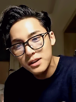 mingyiu:  post-concert vlive with mingyu or late night video call with the cutest