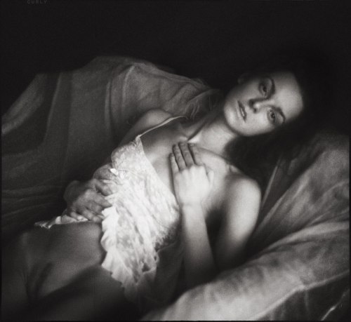 a new series and a question:are women the more sensual erotic photographers?if yes - why?we start with ©Olga Komarova.and: tell us about the best female photographers!best of erotic photography:www.radical-lingerie.com