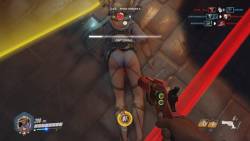hayzensfm:  relucentheart:McCree capturing his most important objective. 