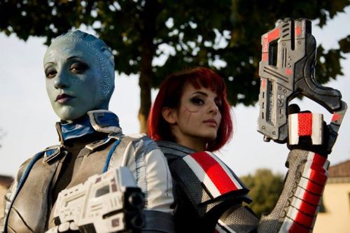 miele-p: Me and my femshep bonsai-k.tumblr.com some good pic, at last!