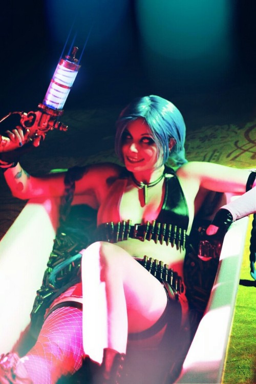 thelemita:  Jinx cosplay by www.facebook.com/ThelemaTherionCosplay Pictures by Osendor Edited by me in picsart, lol. GET JINXED live action project by Cinemaland ( www.facebook.com/cinemaland ) and directed by Laxelan ( 