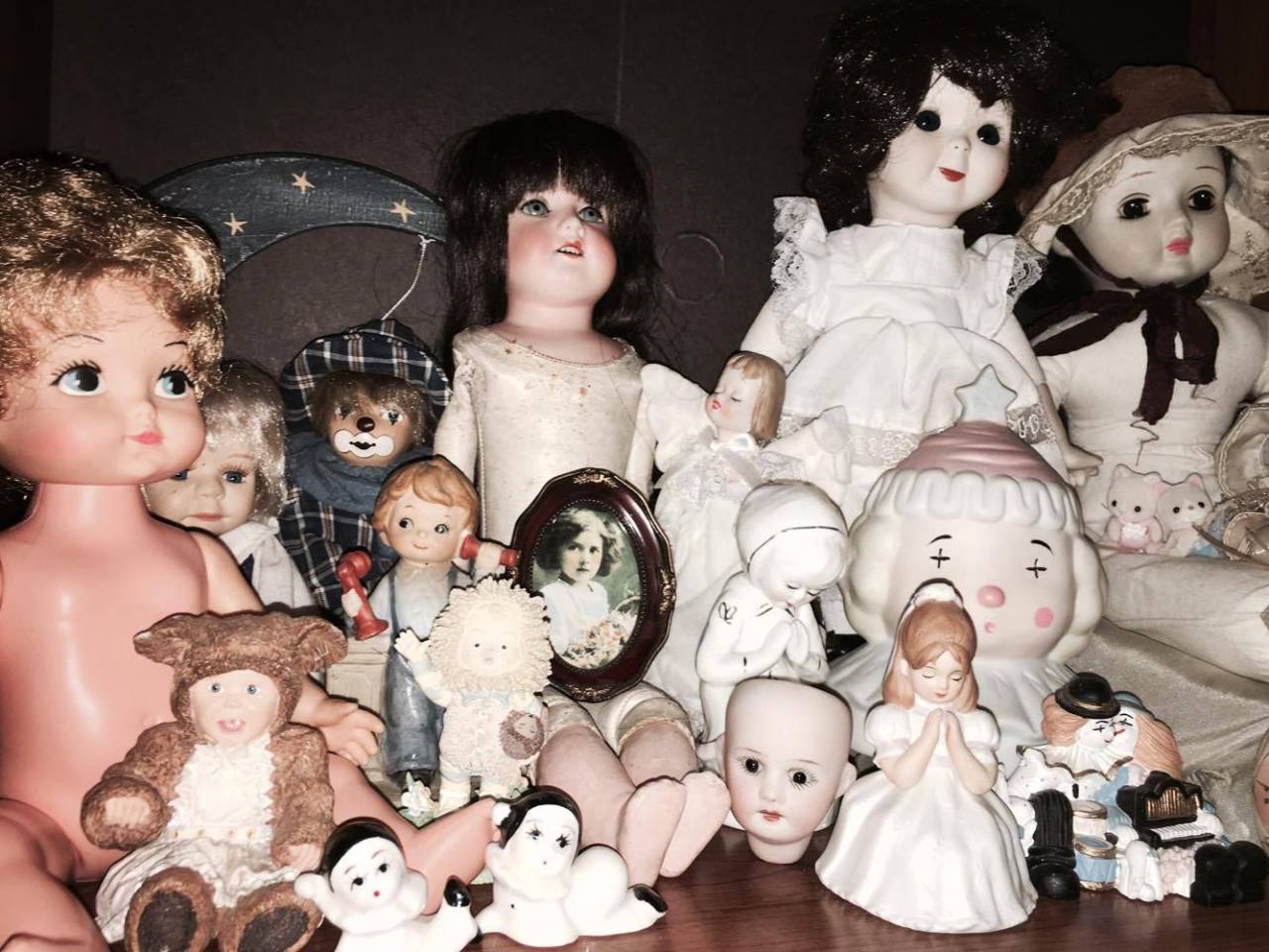 feral-violet:
“ part of my doll collection
”