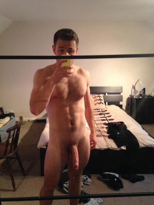 Porn Pics straightdudesexting:  21 year old straight