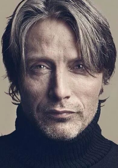 Mads plays Hannibal perfectly. He knows just how insane and mad he is. He hides all