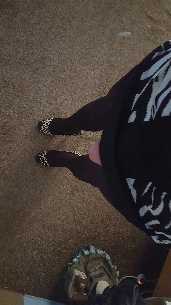 mrs-violetclair70:  I thought you might like these to repost if you like, I adore