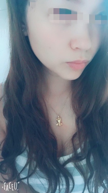 dange385277: 面具哥投稿…面具哥的小骚逼！生活照来一波！