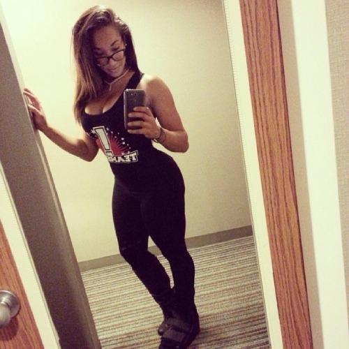 luvvincurves:  Pookaluvcurves