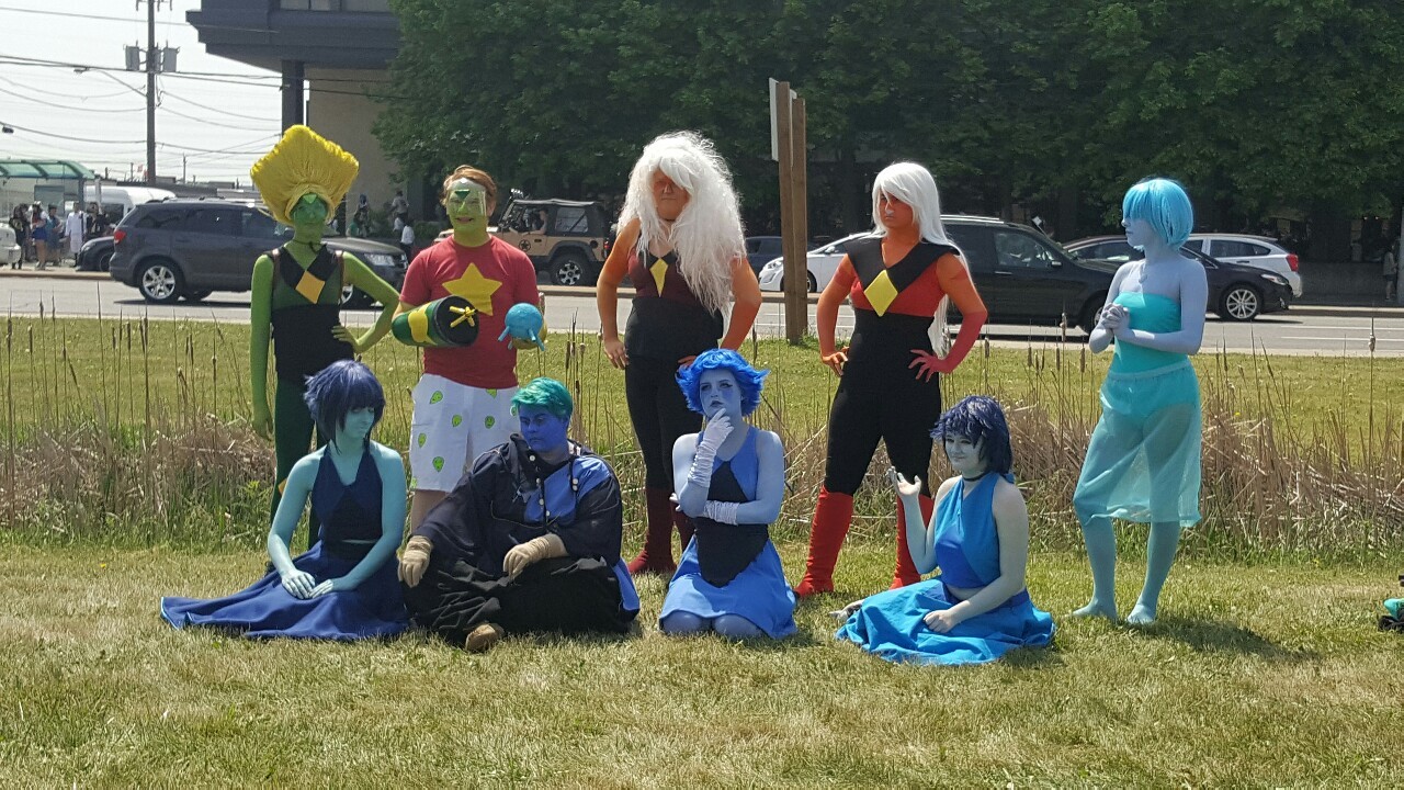 plekleyostrich:  Steven Universe Saturday photoshoot part 2! I was the Blue Pearl!