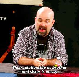 Bryan Cogman on Jon and SansaBonus: