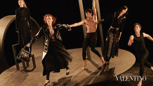 aleworldaddict: Karen Elson, Jamie Bochert, Julia Nobis and Katlin Aas by Steven Meisel for Valentin