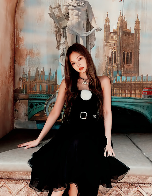 200902 X Jennie (jennierubyjane)