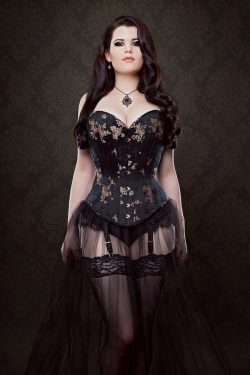 exexitinsistexist:  Photographer: Iberian Black Arts Corset: Vanyanís Model: Lowana O’Shea