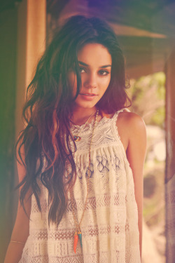 pedrotorrinha:  follow -               http://pedrotorrinha.tumblr.com/ 