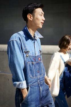 garbagelapsap:  Street style at seoul fashion