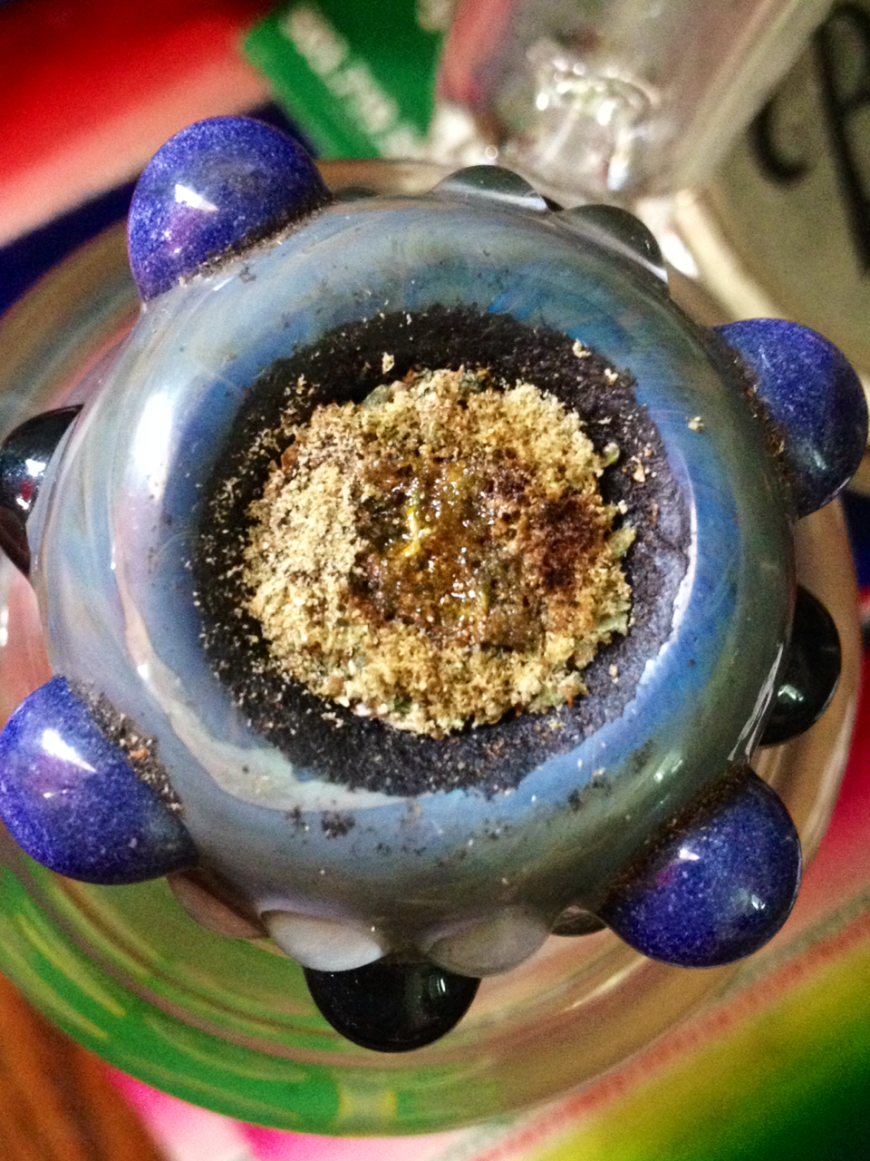 tiannajuana:  Quality wax on top of quality kief. Toasted 😎 