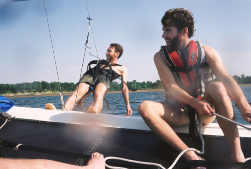 georgethe3rd:hellowhitebriefs: boating in tighty whities This guy knows how to have fun! Yee Yee!