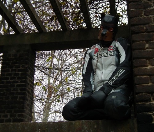 Some Photos From A Shooting Last Year.